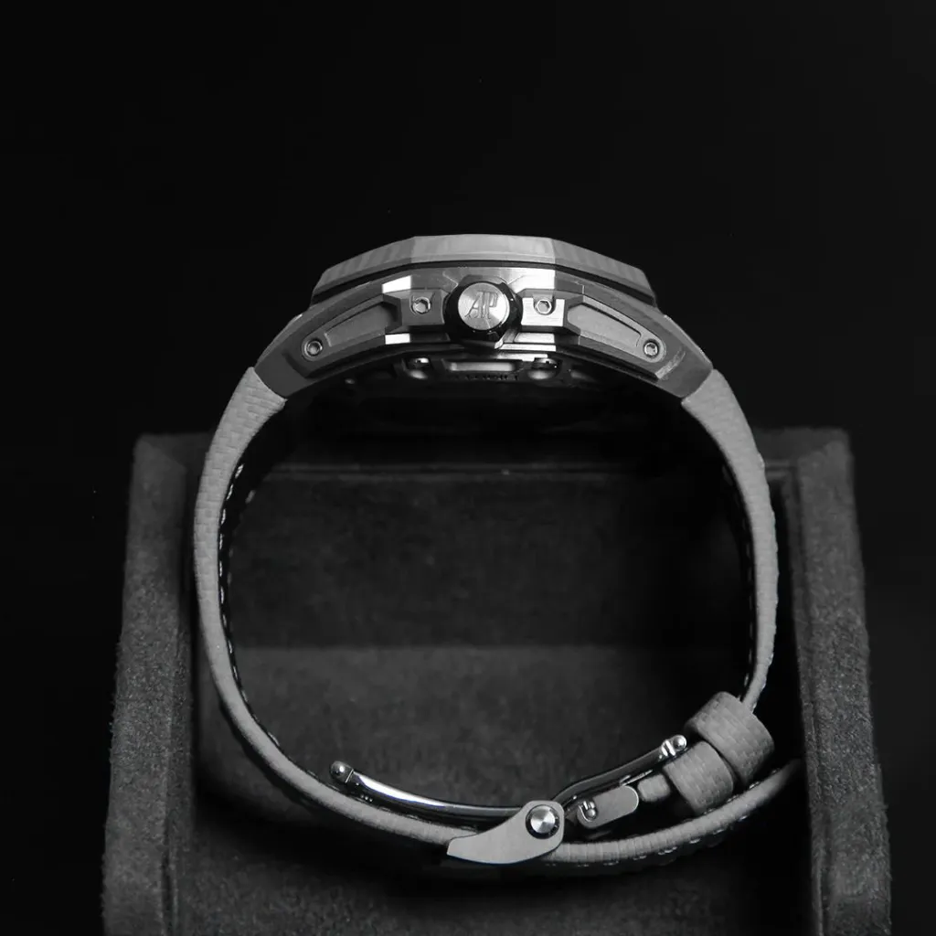 AP KAWS SUPER CLONE ABOVE CAM CROWN PIC.webp