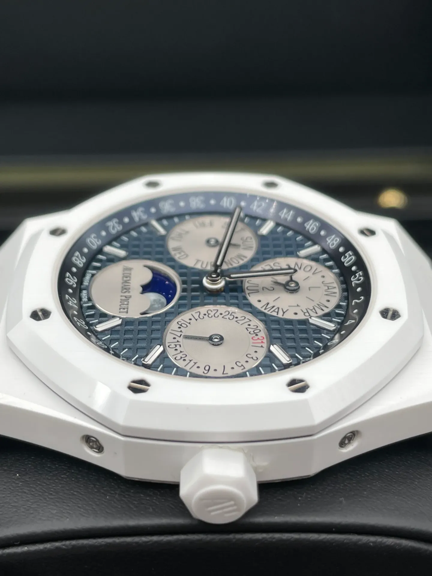 AP PERPATUAL CALANDER WHITE CERAMIC HIGH CLASS SWISS GRADE RIGHT SIDE.webp