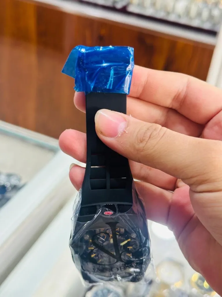 JACOB AND CO MATT BLACK BUGATTI LOCK.webp