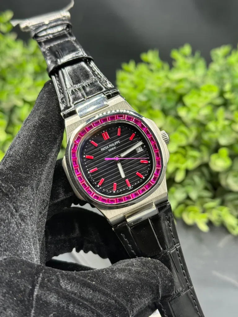 PATEK PHILIPPE NAUTILUS || 5711/112P-001 || RUBY