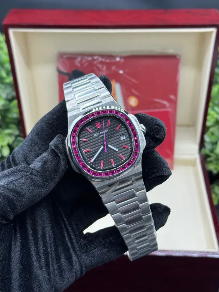 PATEK PHILIPPE NAUTILUS || 5711/112P-001 || RUBY