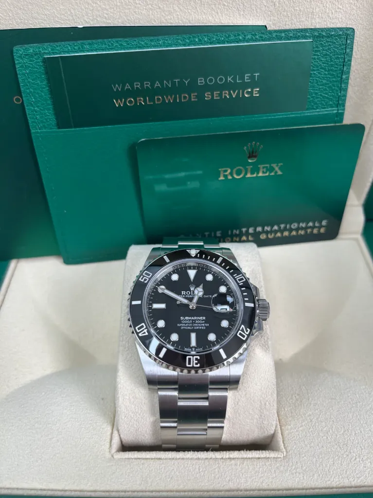 ROLEX SUBMARINER || DATE ||  YZ GRADE
