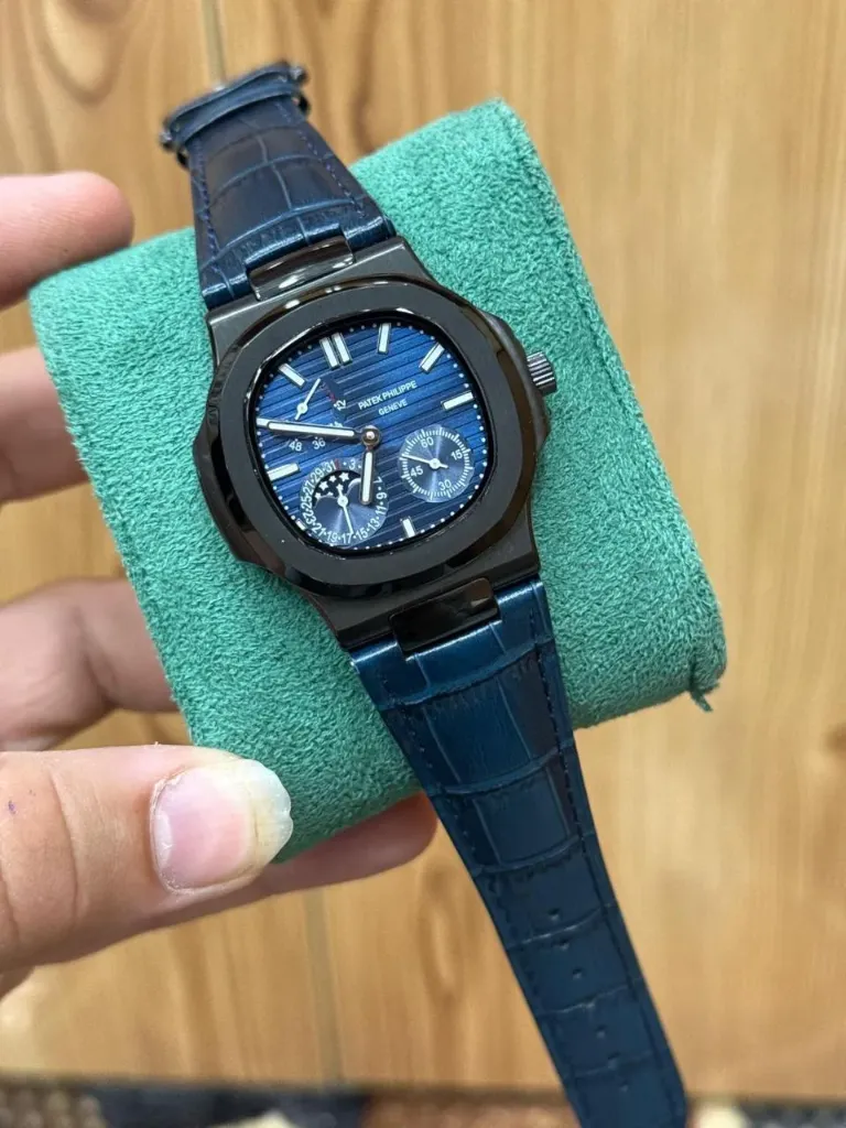 PATEK PHILIPPE NAUTILUS 5712 || BLUE