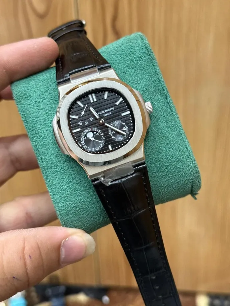 PATEK PHILIPPE NAUTILUS 5712/1A || BLACK (SIMPLE BOX)