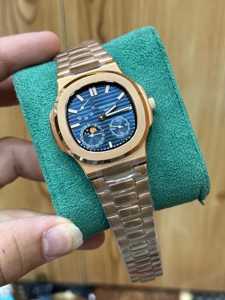 PATEK PHILIPPE NAUTILUS 5712/1R || BLUE