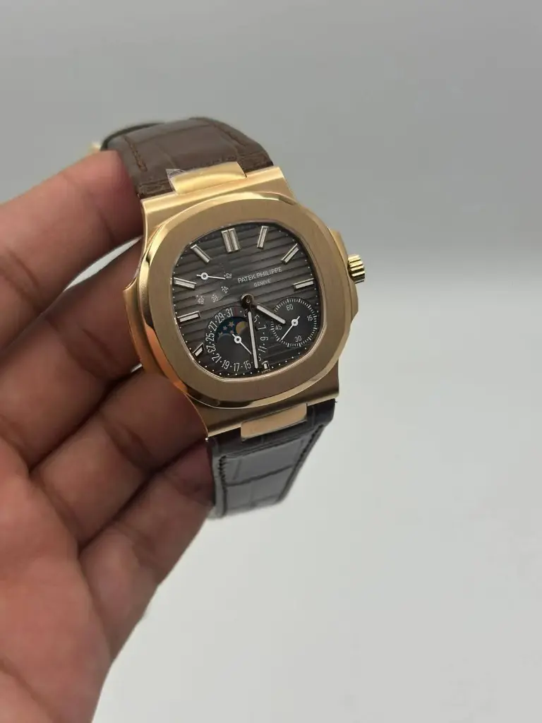 PATEK PHILIPPE NAUTILUS || 5712 || SWISS GRADE